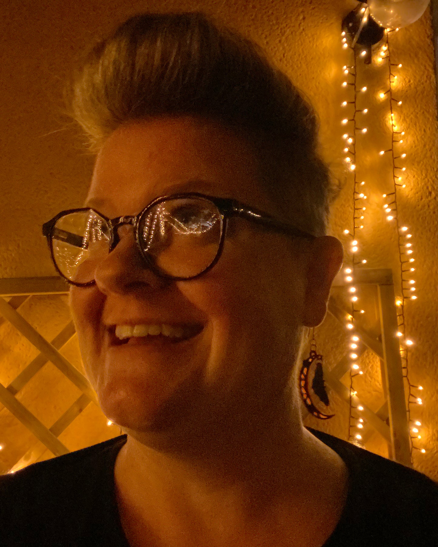 3D-printed earrings - Half Moon with Bats